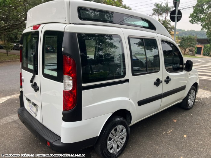 Fiat DOBLO ESSENCE 1.8 TETO ALTO 2012/2013